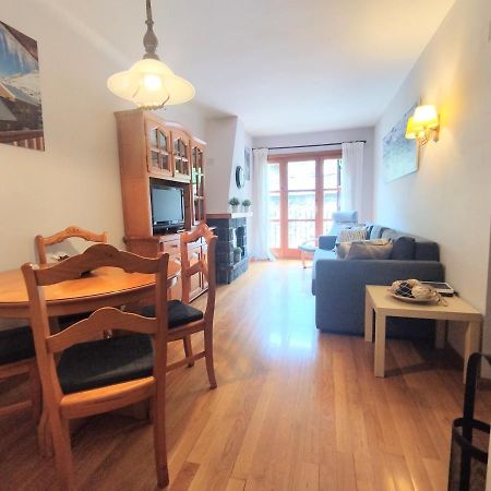 Check-In Casas Sinoantonio Appartement Benasque Buitenkant foto